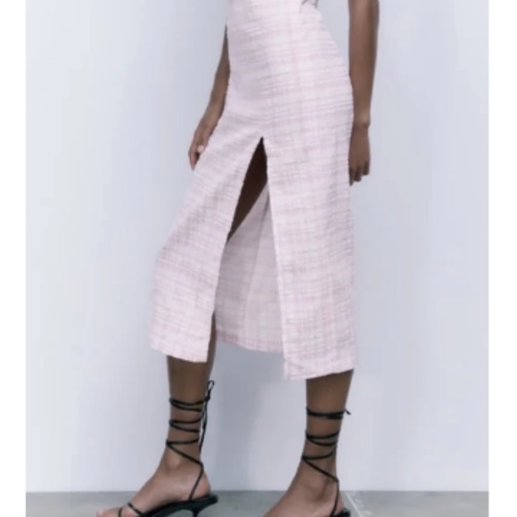 Zara Pink Textured Midi Barbie Style dress Small - Picture 4 of 12